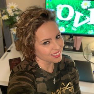 Meet your Posher, Brenda